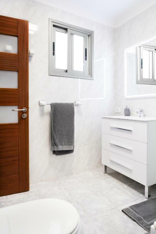 Casa Julia 2 Gran Piso Vistas Playa Teresitas 4 Pax Apartamento *
